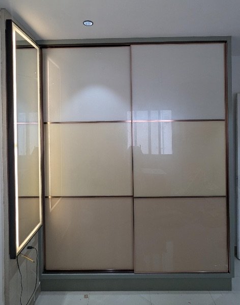 WINDOW GLASS