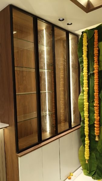 Anayza glass emporium
